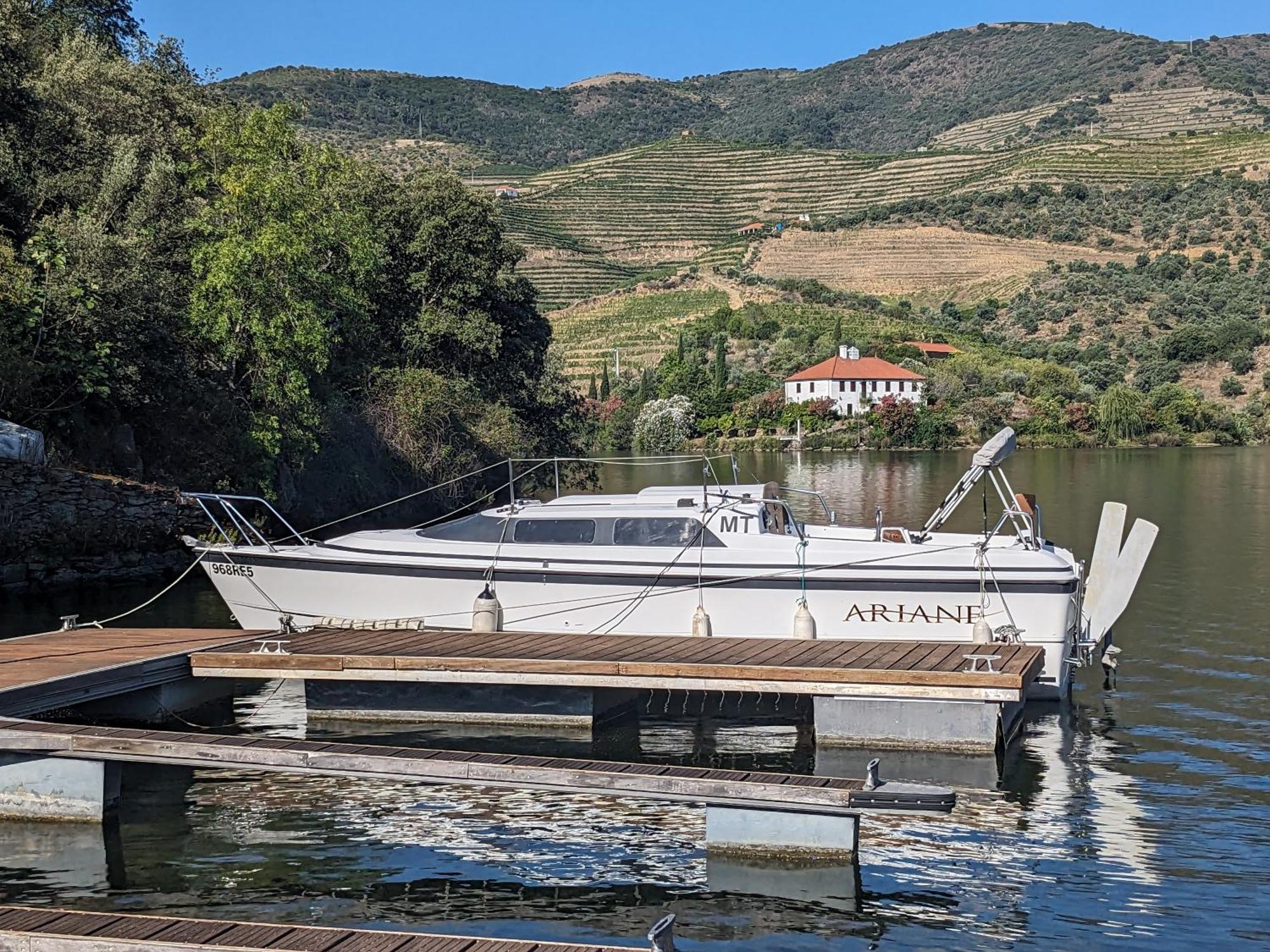 Douro Yacht Charter & Bungalows São João da Pesqueira Exteriér fotografie